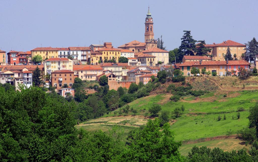 Bricco Pogliani Hotel Castell'Alfero ภายนอก รูปภาพ